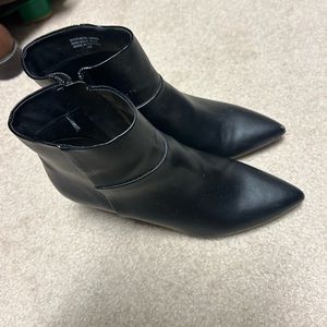 Ann Taylor black booties